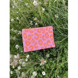 Clutch My Little Leo