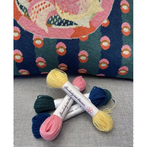 sndag den 22. marts 2026 Petit Point Kursus  kl. 12.30-15.30