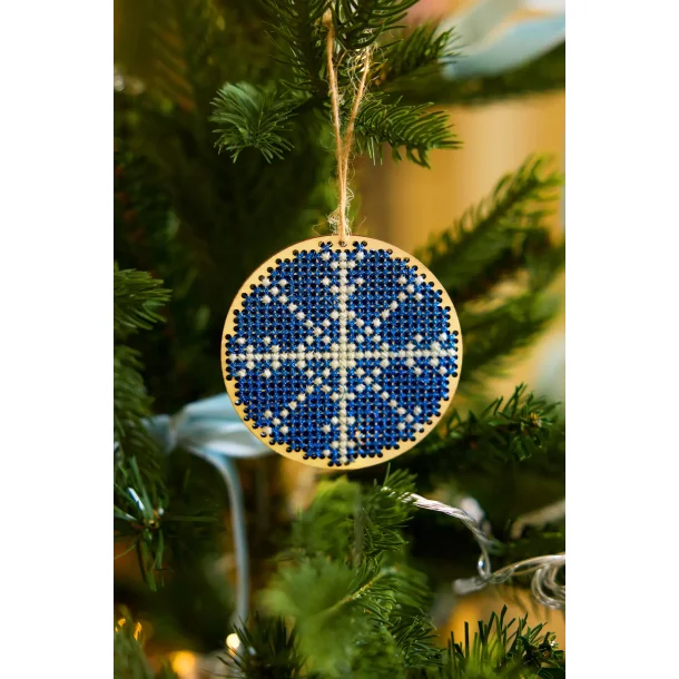 Julekugle ophng i tr - DMC