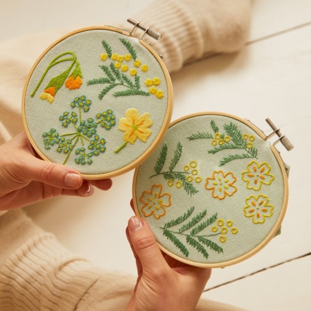 Mindful Making Broderikit fra DMC, Gule haveblomster Duo