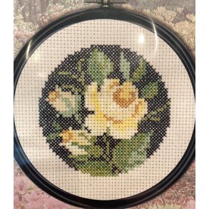 Blomster i flexiring - aida 5,4 sting/cm og moulinegarn