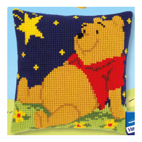 Disney Peter Plys pude - fortrykt stramaj 2 sting/cm og akrylgarn