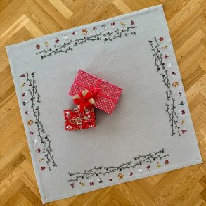 Juletr�st�ppe Julestemning  - broderi kit 128x128 cm 