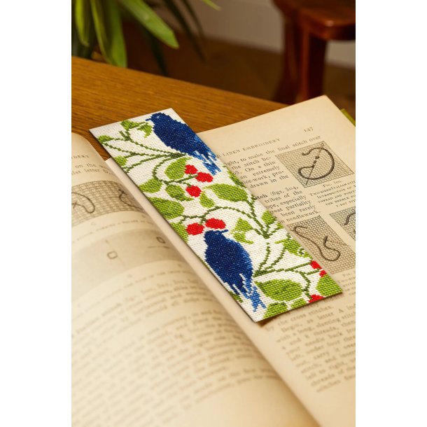 Bird and Berry Bogm�rke - DMC - V&A