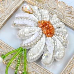 Kamilleblomst Broche