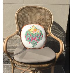 Wiinblad : Fugl p rede pude - hr 6 sting/cm og Blomstergarn